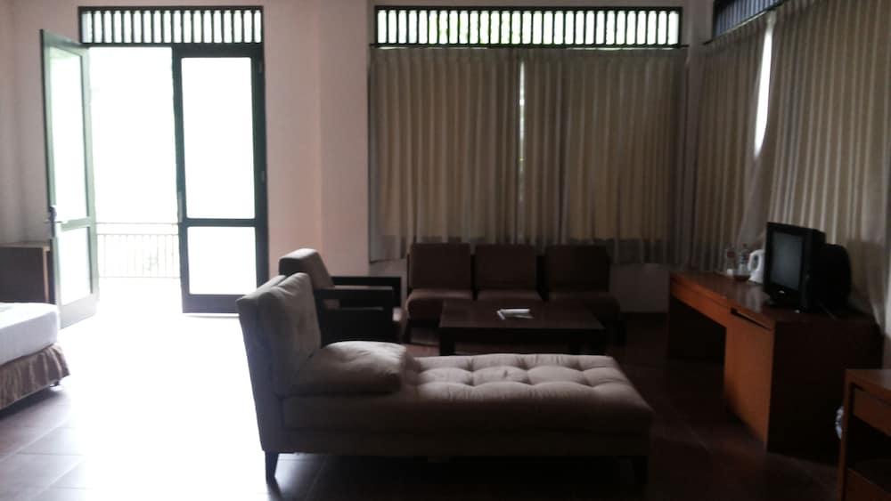 The Green Forest Resort Lembang Exterior foto